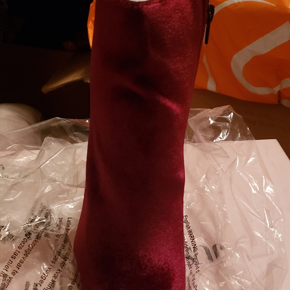 these cute velvet soft Burgundy booties have 4 inch heel